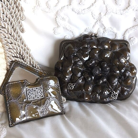 Brighton Rosealie Flower Leather Coin Purse/Wallet w Bonus Mirror - Picture 3 of 14